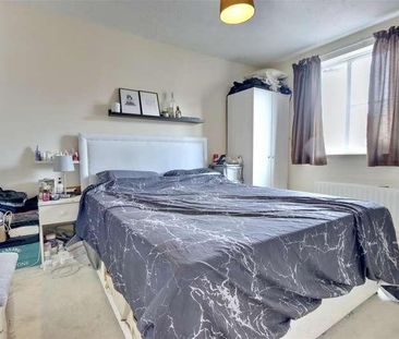 Claremont Road, Fratton, PO1 - Photo 2