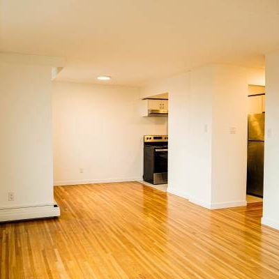 1 Bedrooms Available October 1st at Queen Anne Place - Pet Friendly! - Photo 1