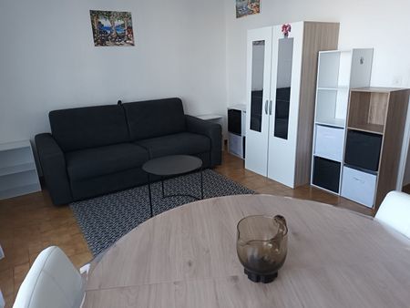 Location Appartement 1 pièce 22m² - Photo 2