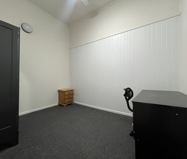 Room 5/19 Marmion Parade, Taringa QLD 4068 - Studio For Rent | Domain - Photo 2