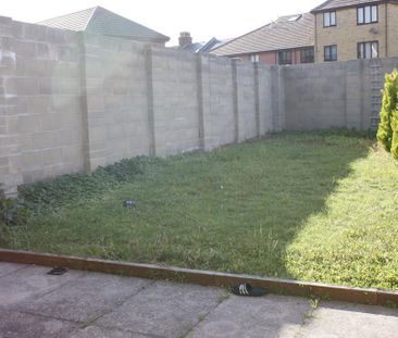 3 bedroom end of terrace house to rent - Photo 4