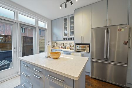 For Lease - 262B Bering Avenue, Toronto, Ontario - Photo 2