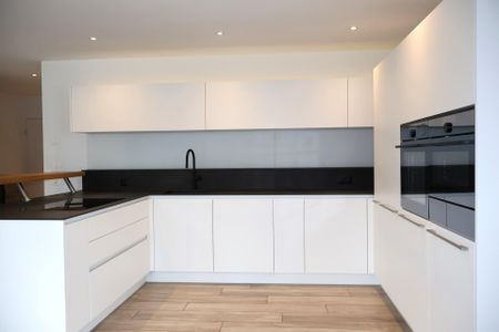 Exklusive und moderne 4.5 Zimmerwohnung Dachwohnung in Altishausen - Photo 2