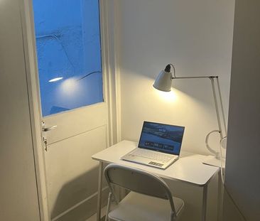 Room in a Shared House, Cheltenham Place, BN1 - Photo 3