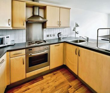 2 bedroom apartment to rent - Photo 4