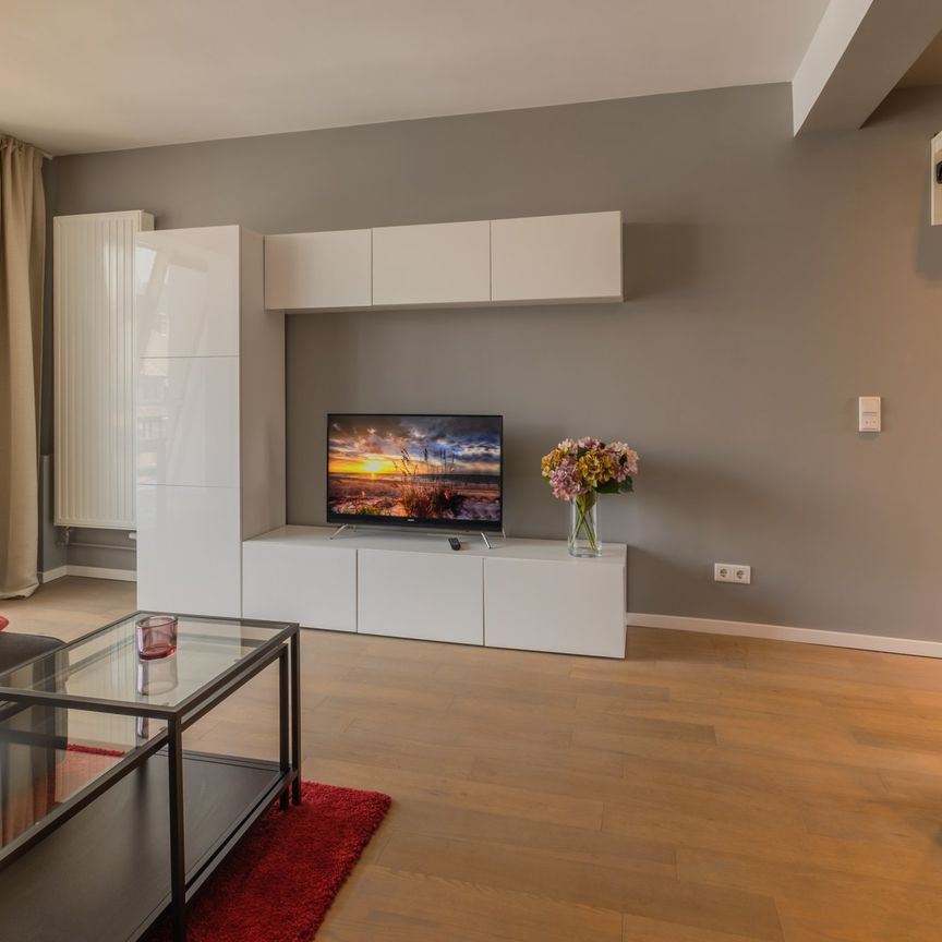 City-Residence: Moderne 2 Zimmer-Wohnung nahe Oper, Bankenviertel und Main - Foto 1