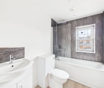 Holborn Place, Bulwell, Nottingham, Nottinghamshire, NG6 - Photo 3