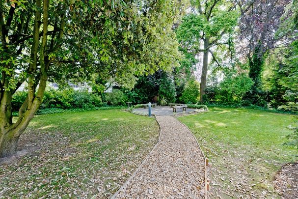 Langley Road, Surbiton, KT6 - Photo 1