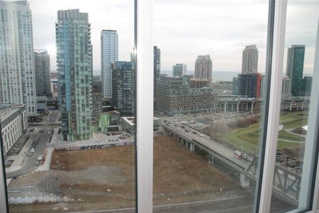 For Lease - 576 Front Street Unit# 1703, Toronto, Ontario - Photo 2