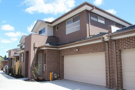 3/16 Orchard Street, Glen Waverley - Photo 2