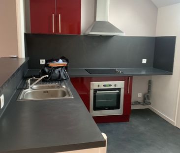 Location Appartement 3 pièces 65m² CHERBOURG-EN-COTENTIN 50100 - Photo 3