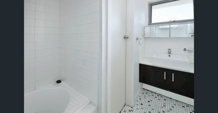 Close to all! - Photo 4