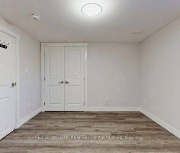 Property For Lease | W9252780 - Photo 6