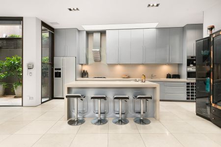 Thinking of selling? Contact our agent - Photo 5