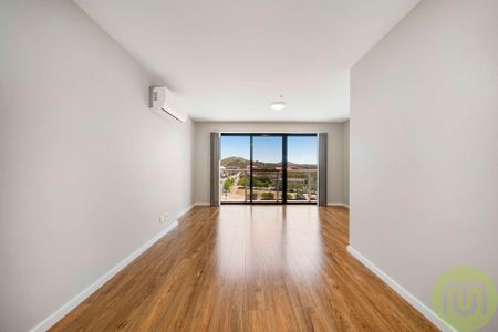 Modern, North-Facing Apartment in the Heart of Greenway - Photo 4