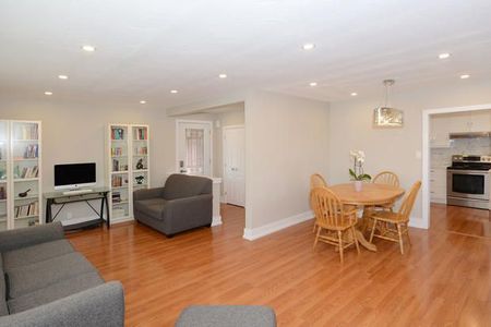 For Lease - 4 Thelmere Place, Toronto, Ontario - Photo 3