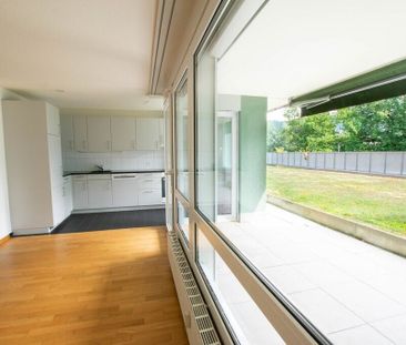 Quartier résidentiel calme avec terrasse ensoleillée - Foto 2