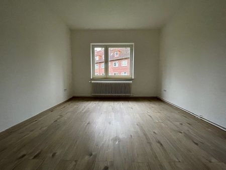 3-Zimmer-Wohnung in Wilhelmshaven Hansaviertel - Photo 4