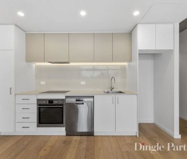 UNFURNISHED Modern Luxury One Bedroom Apartment! - Photo 2