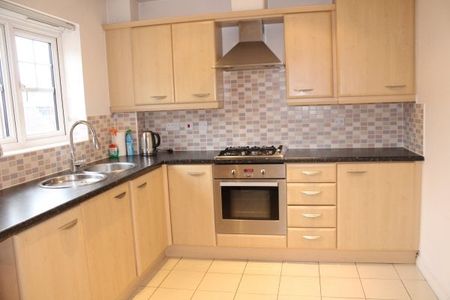 Corelli Close, Stratford-upon-Avon, CV37 - Photo 5