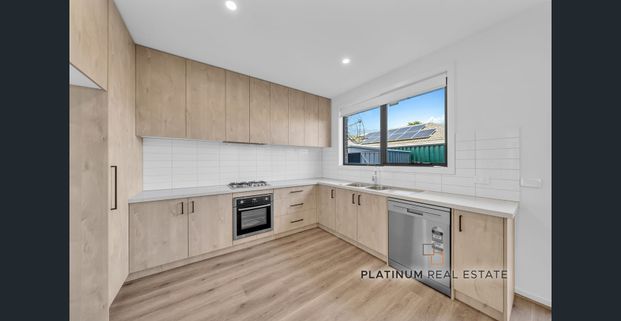 Modern Luxury Living! - Photo 1