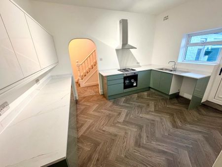 3 bedroom terraced house to rent - Photo 5