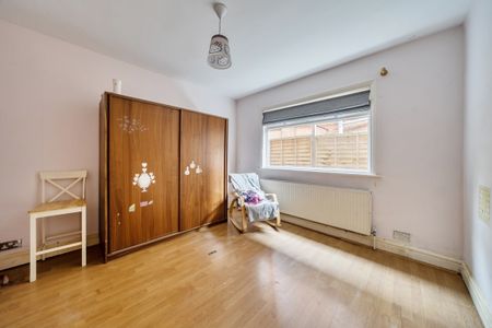 3 bedroom maisonette to rent - Photo 4