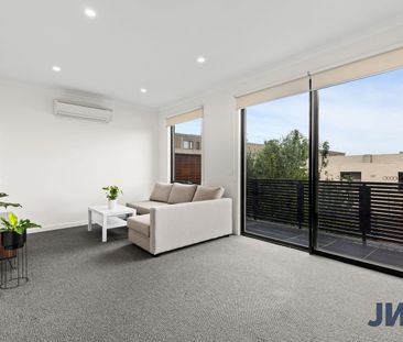 Enjoy The Best Of Footscray Today's Way - Photo 1