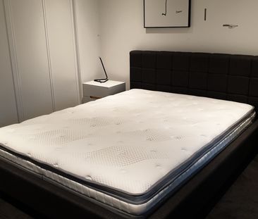 Beauty in the Heart of CBD - Photo 3