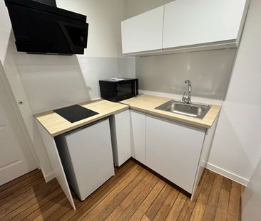 Location Appartement 1 pièce 21m² - Photo 4