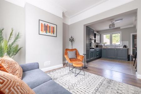 Room 2, 24 Windsor Avenue, Lurgan, Craigavon, BT67 9BG - Photo 4