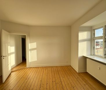 Lys 2-værelses lejlighed tæt på Aalborg Centrum - Photo 2
