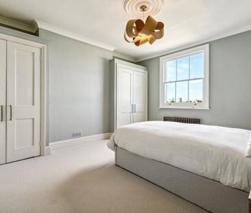 4 bedroom end of terrace house to rent - Photo 5
