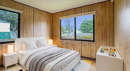 Tidy Two Bedroom Home - Photo 2