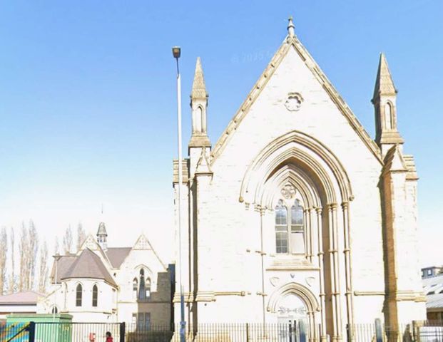 Excellent property available immediately Room 2 - Photo 1