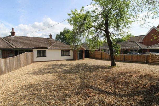 2 bedroom bungalow to rent - Photo 1