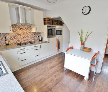2 bedroom terraced house to rent - Photo 6