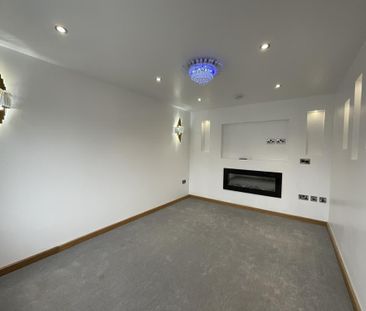 4 bedroom detached house to rent - Photo 4