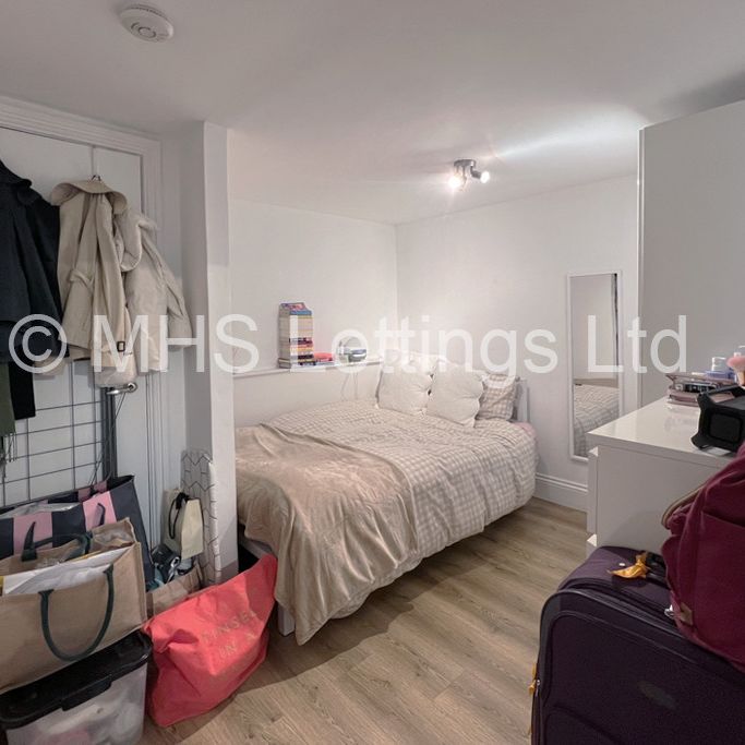 1 Bedroom Flat for rent in Clarendon Road - Photo 1