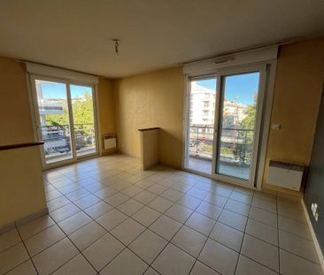 Location appartement t1 bis 2 pièces 38 m² à Rodez (12000) - Photo 2