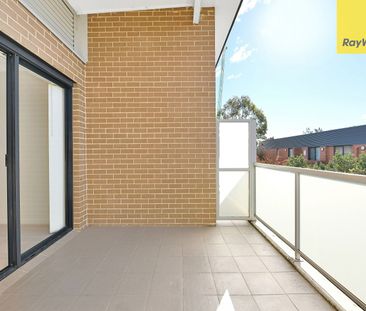 Renovated 2bed in a convenient location - Photo 6