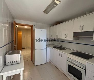 Alquiler de piso en Puerta del Mar - Photo 4