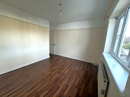 Rayners Gardens, Southampton - Photo 3