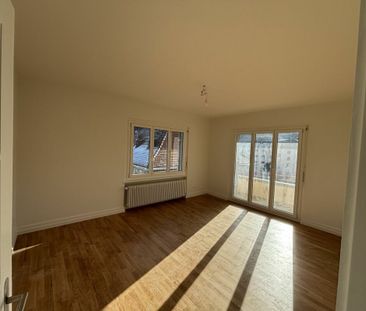 Appartement de 2 pièces complètement rénové avec balcon ! - Photo 4