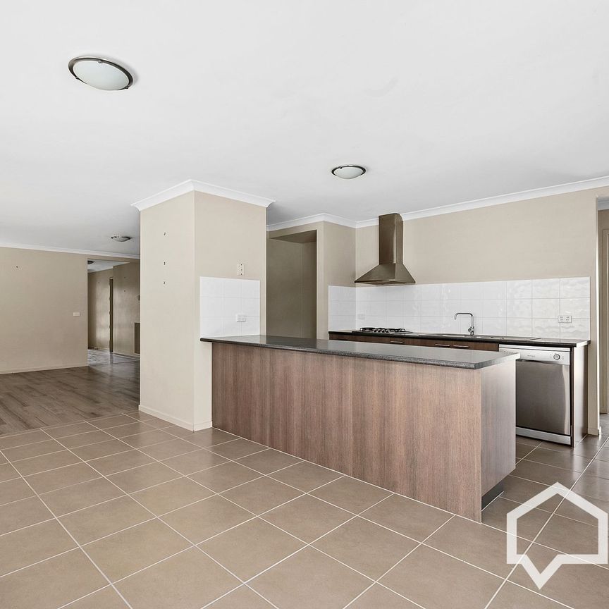 9 Pamela Avenue Jackass Flat VIC - Photo 1