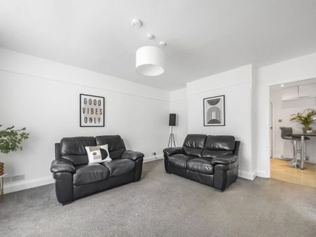 4 bedroom semi-detached house to rent - Photo 4