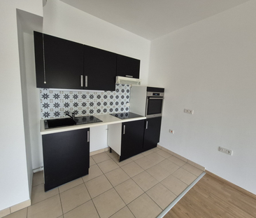 Location Appartement 3 pièces 69m² LILLE 59260 - Photo 3