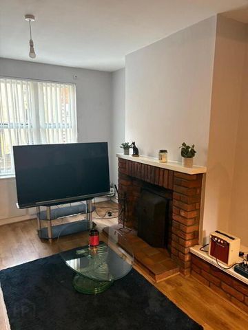 30 Hugh Street, Belfast, BT9 7HH - Photo 2