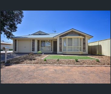 14 Hutchens Street, Whyalla Stuart, SA 5608 - Photo 2