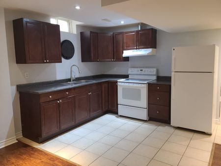 For Lease - 11 Heathbrook Avenue, Brampton, Ontario - Photo 3